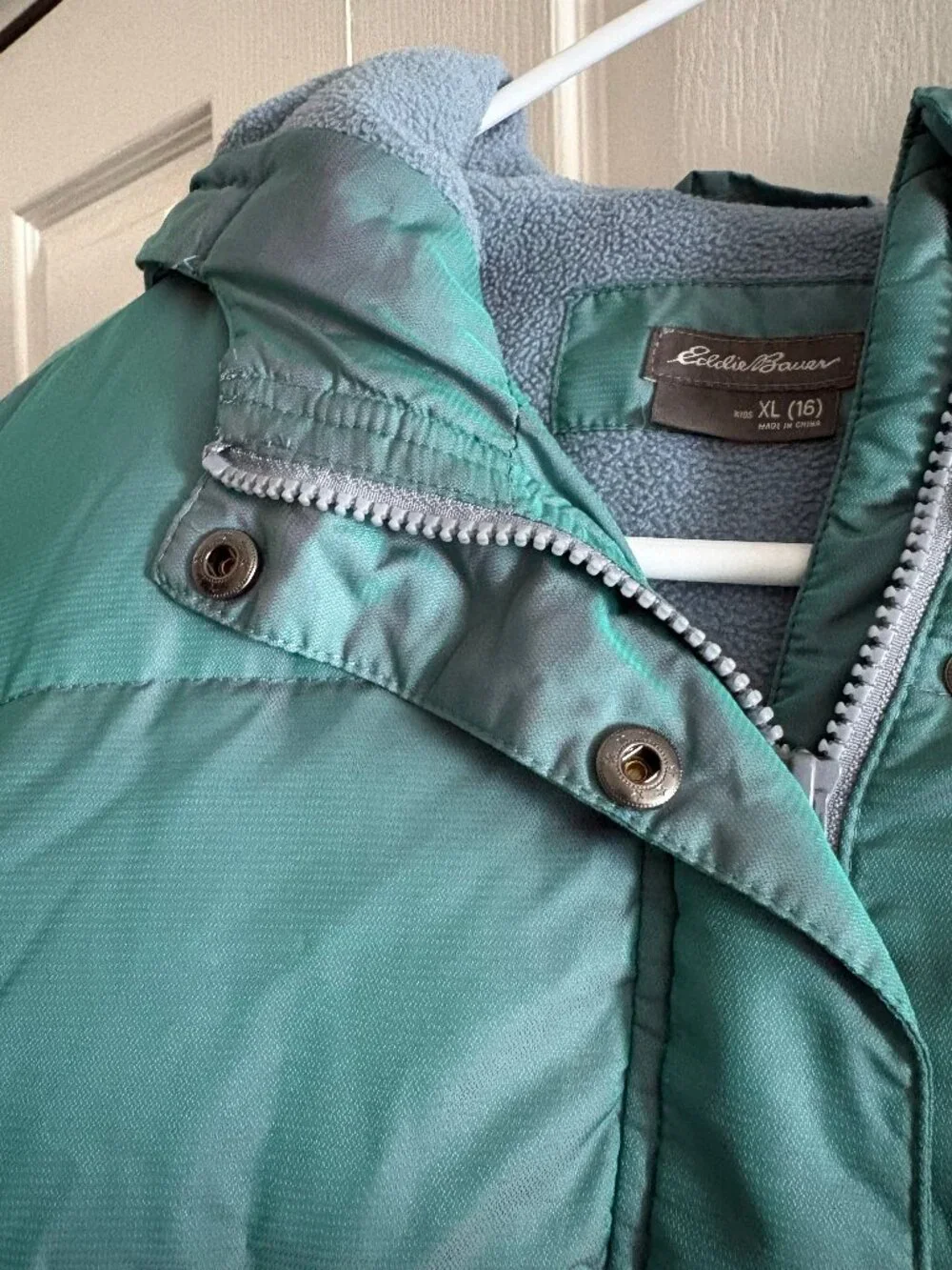 LIKE NEW, Eddie Bauer girls chameleon DOWN parka, size XL (16)
